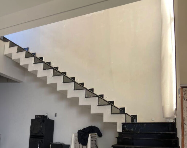 Escadas de Concreto Espelho fechado – JJ ESCADAS PRÉ MOLDADAS