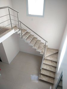 img-escadas-de-concreto-em-L